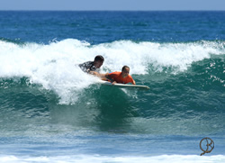 Surf lesson will have you enjoying the waves in few days at Mancora point